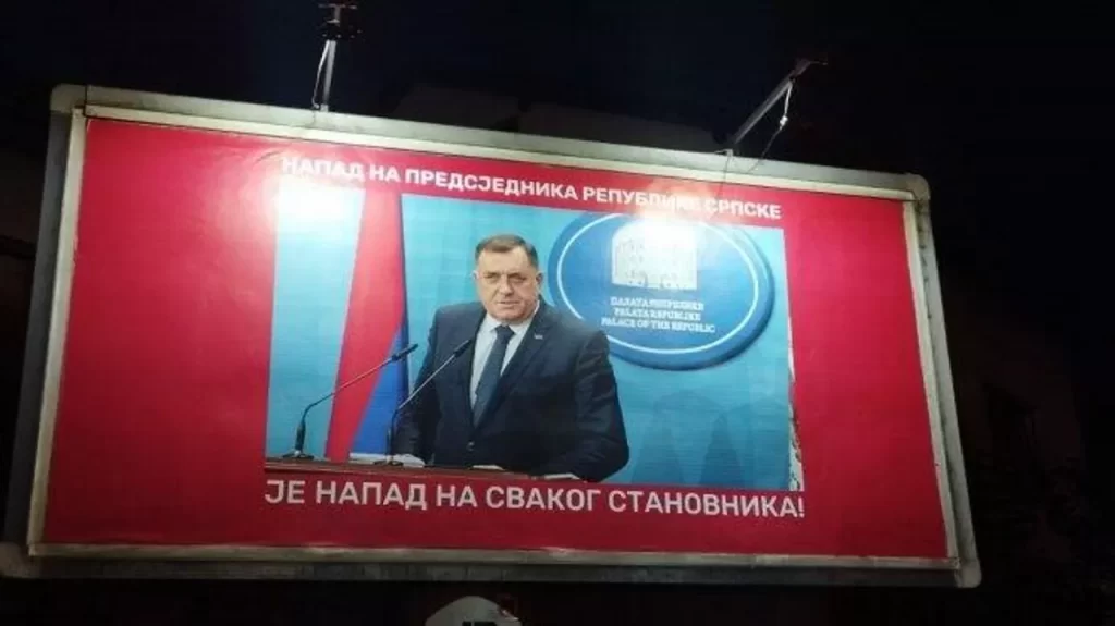„Napad na predsednika RS je napad na svakog stanovnika“: U Banjaluci bilbordi podrške Dodiku