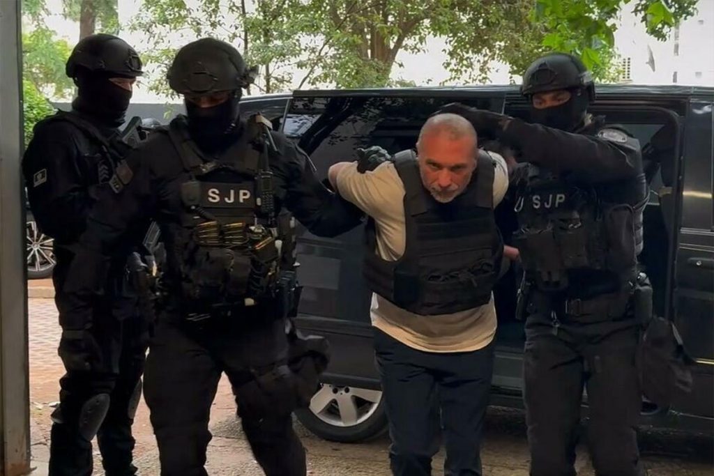 Supruga Ivana Delića pokušala da unese nož u zatvor