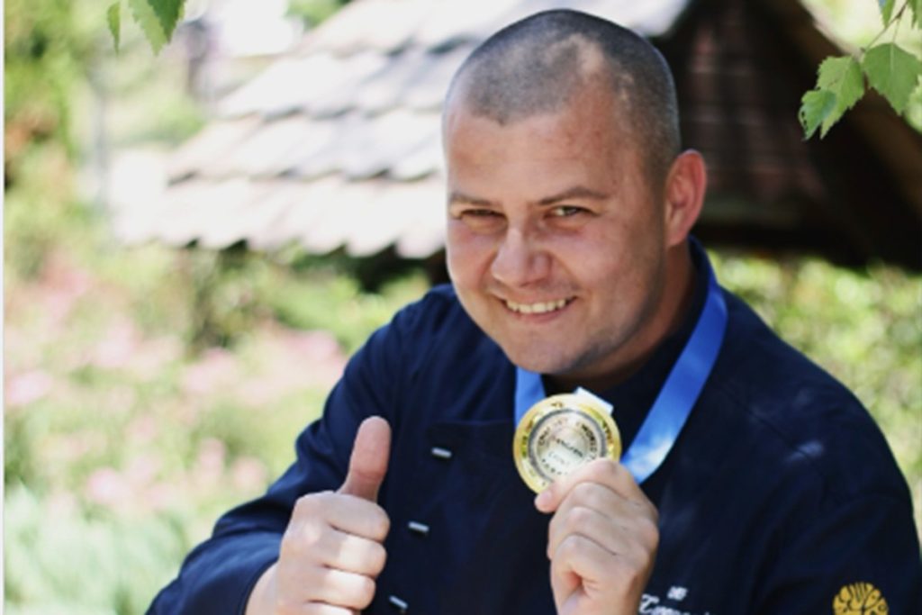 Kuvar iz Republike Srpske u Top 10 svijeta: Saša modernom kvrgušom osvojio žiri (VIDEO)