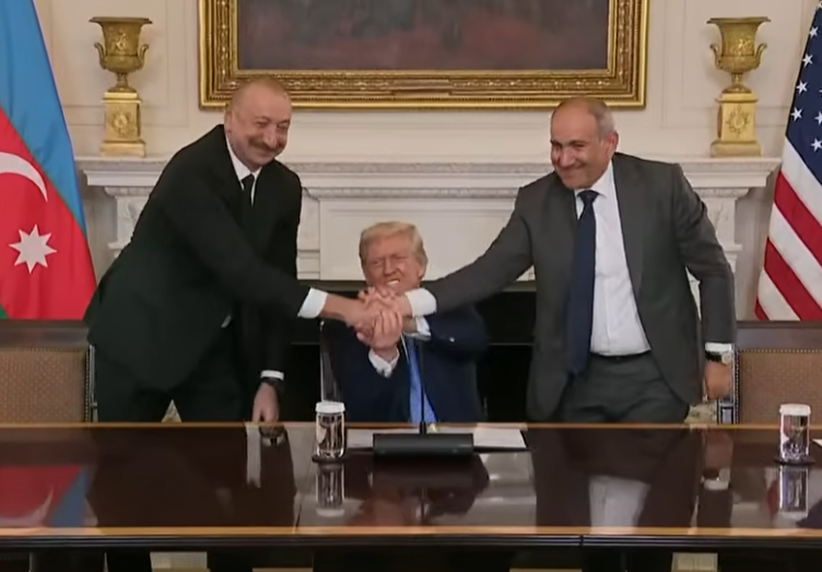 Lideri Azerbejdžana i Jermenije u Vašingonu potpisali zajedničku deklaraciju o miru