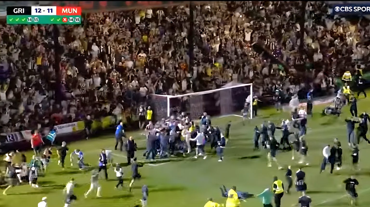 Mančester junajted nastavio da se sramoti, ispao je od četvrtoligaša. Pogledajte slavlje