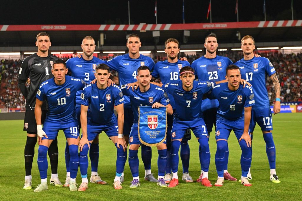 SRBIJA DEKLASIRANA USRED BEOGRADA: Drugi tim Engleske se poigravao sa Orlovima! Navijači teraju Piksija