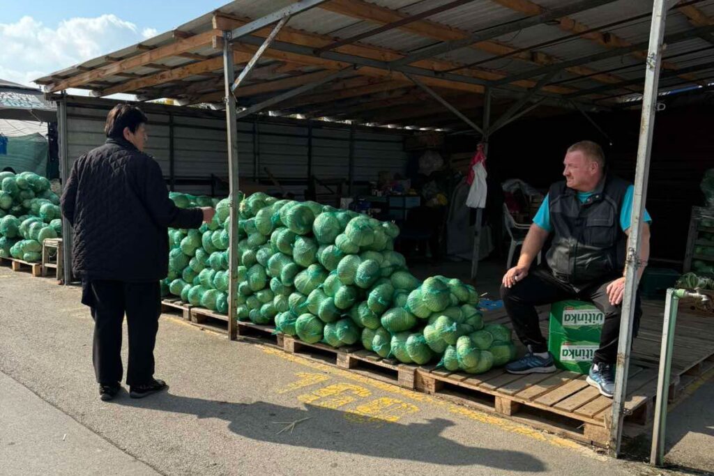 Nezabilježeno na banjalučkoj pijaci: Vreća kupusa košta kao jedan burek
