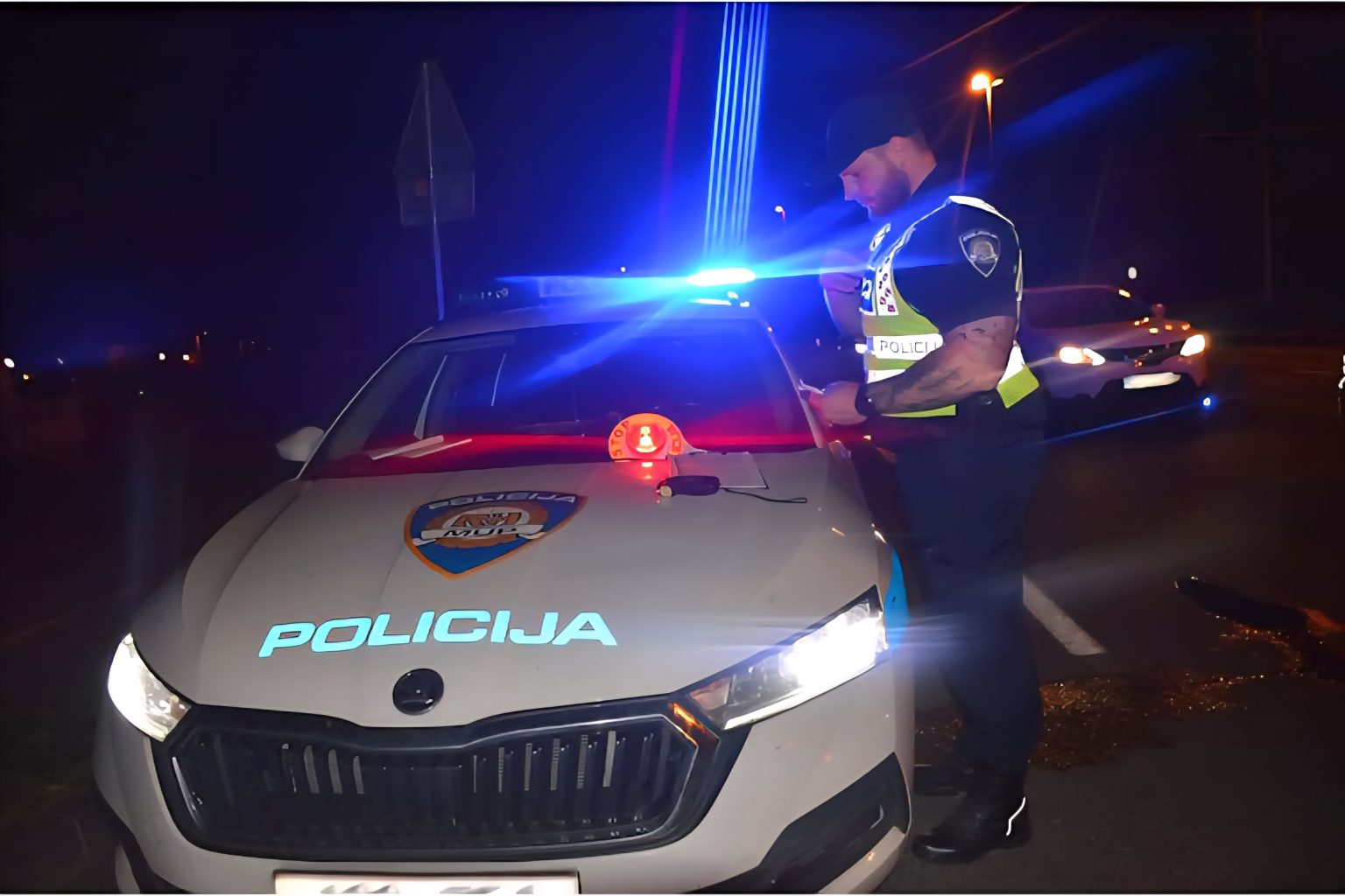 Teška nesreća kod Senja: Automobil sletio u more, četiri osobe poginule