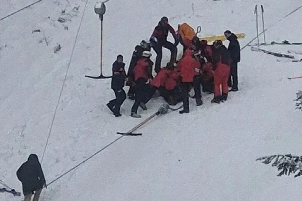 Dječak na koga je pala sajla na Bjelašnici ima teške povrede