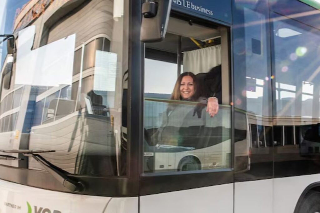 Marijana iz BiH oduševljava Austrijance: Žena za volanom autobusa od 15 tona