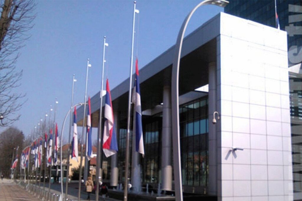 Zastave na pola koplja: Danas je Dan žalosti u Republici Srpskoj