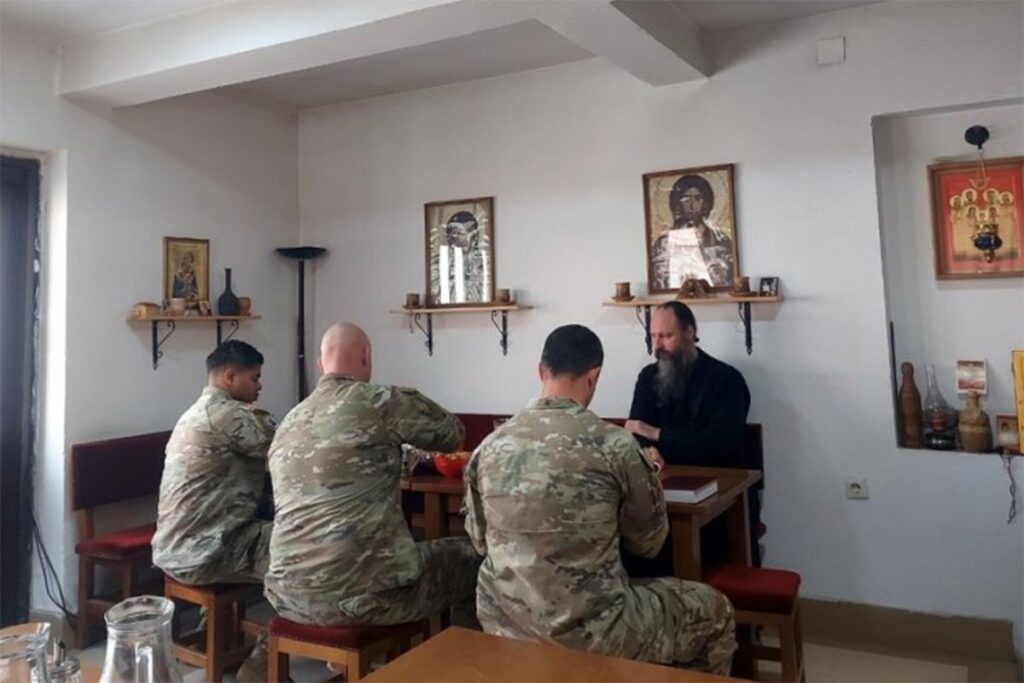 Tri američka vojnika iz KFOR-a prelaze u pravoslavlje