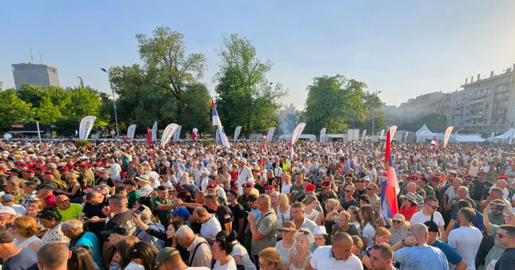 MUP Srbije objavio koliko ljudi je bilo na skupu u Beogradu Foto: Tanjug/AP