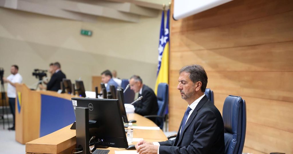 Završena sjednica Predstavničkog doma: Pali zaključci o uvozu čelika Foto: Fena