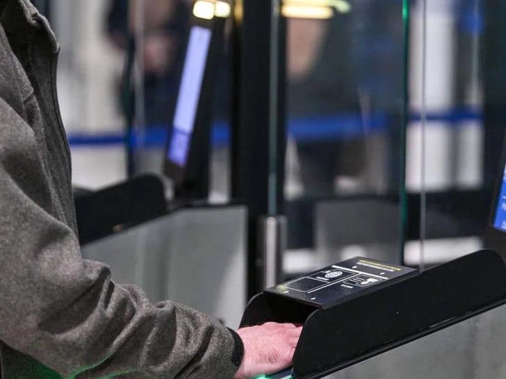 Novi granični sistem EU pravi ozbiljne greške: Ne razlikuje jednojajčane blizance Foto: Agencije