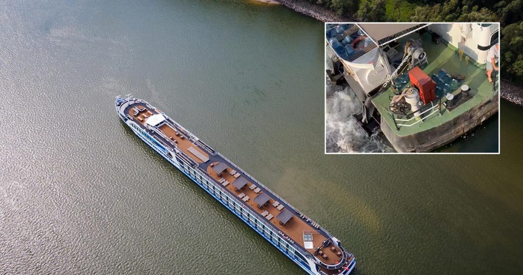 Drama na Dunavu: Kruzer sa 238 ljudi ostao zaglavljen, putnici evakuisani (VIDEO) Foto: Tanjug/AP/Screenshot/X