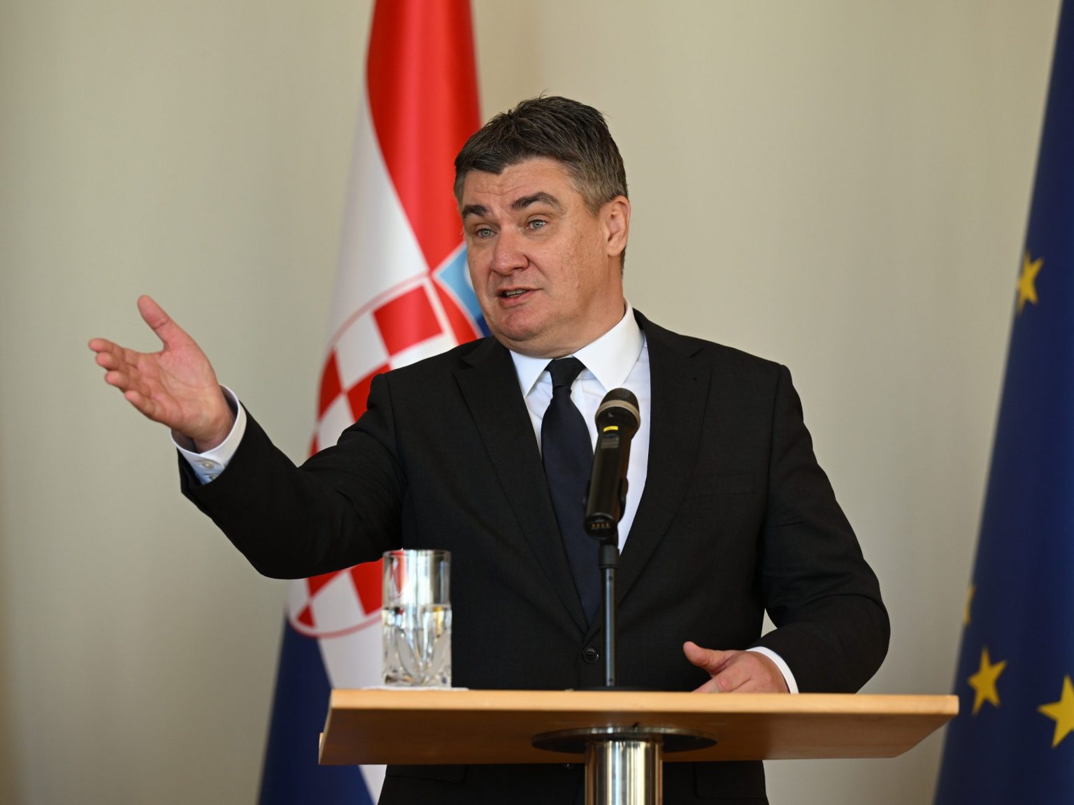 Milanović: Srbija počasni gost na defileu u Parizu, a mi počašćeni jer su nas zvali Foto: predsjednik.hr