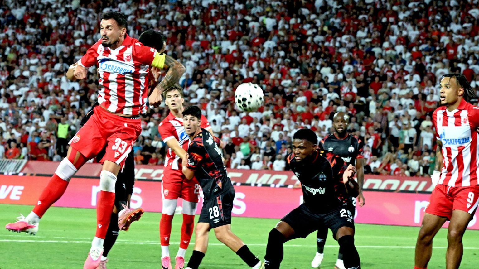 Partizanovo dete srušilo Zvezdu: Ko je Igor Zlatanović, čovek koji je utišao Marakanu Foto: Tanjug / Rade Prelić