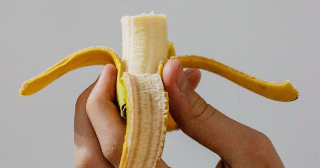 Da li je bolje jesti bananu ujutro ili pred spavanje: Stručnjaci riješili dilemu Foto: Gizem Gökce/Pexels