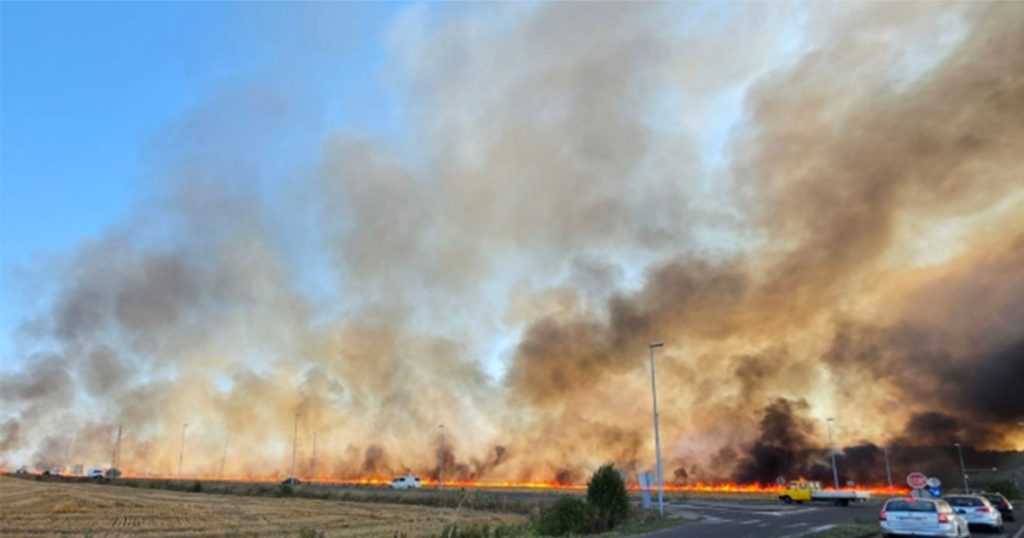Zbog požara zatvorena obilaznica oko Bijeljine (VIDEO) Foto: InfoBijeljina