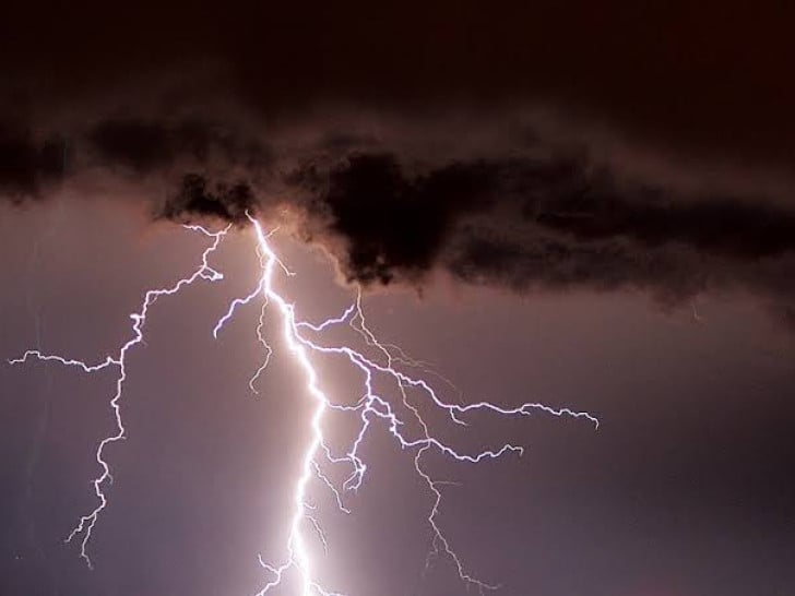 Stiže kiša s grmljavinom, mogući led i jak vjetar Foto: Stiže kiša s grmljavinom, mogući led i jak vjetar