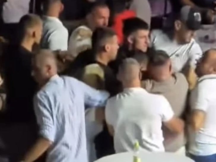 Oglasio se pjevač Amadeus benda nakon masovne tuče na koncertu Foto: Agencije