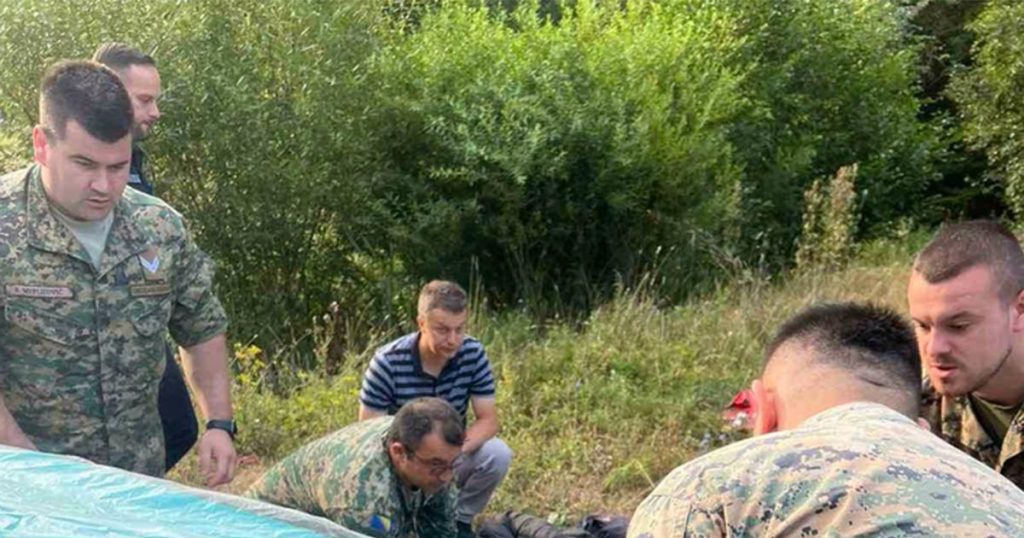 Krenuli na zadatak, pa naišli na tešku nesreću: Odmah pritekli u pomoć (FOTO) Foto: Screenshot/Facebook/Oružane snage Bosne i Hercegovine