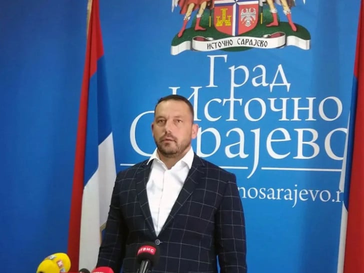 Foto: Uhapšen bivši direktor, kandidat na predstojećim izborima