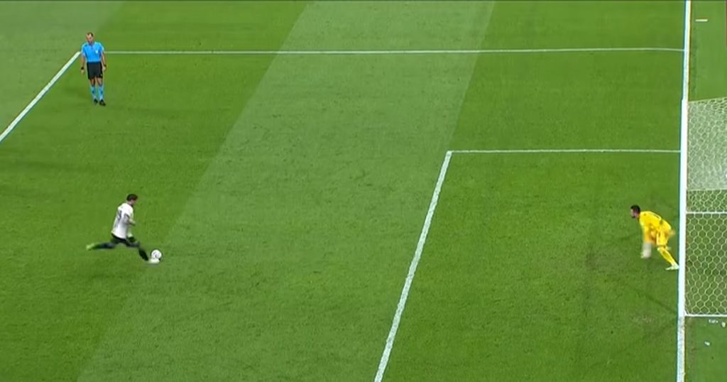 Gori Bosfor: Het-trik Vlahovića u slavlju Bešiktaša (VIDEO)